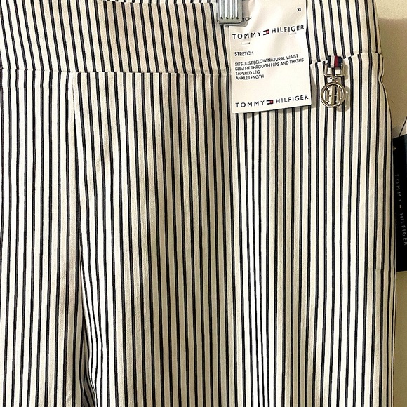 Tommy Hilfiger Preppy Navy & White Striped XLg StretchTapered Leg Ankle Pants - Picture 1 of 10